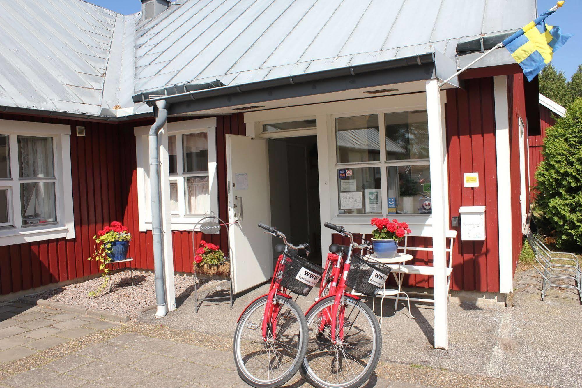 Perssons I Backens Pensionat- Sjoetorps Vandrarhem & Rum Esterno foto